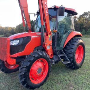 Kubota M6060 Tractor