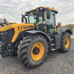 2017 JCB FASTRAC 4220